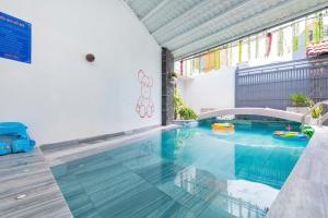 Biệt Thự Hồ Bơi Hoàng Hoa Thám VT