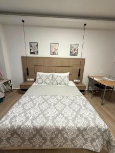 Eirini Antonis apartments