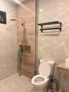 JaylinissMidtownKKC 3BR 3BA