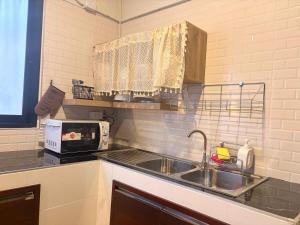 JaylinissMidtownKKC 3BR 3BA