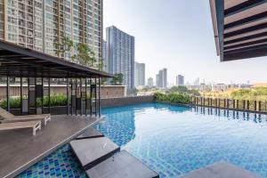 Luxury OnNutBTSE9 40SQMT Netflix & BTS& Pool & Gym YL