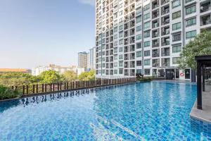 Luxury OnNutBTSE9 40SQMT Netflix & BTS& Pool & Gym YL