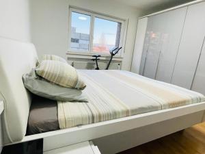 Urban Stay-1BR with a parking