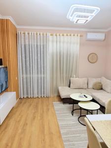 Ideal Location near Blloku Apartment