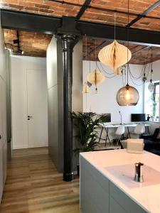 Loft Fabryczna Apartament & Parking