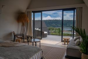 Buyan Lakeside Villas