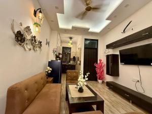The Comfort Cove 1BHK Near IGI AirPort & Yashobhoomi