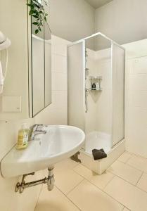 100 m2 Apartment near Metro & Center