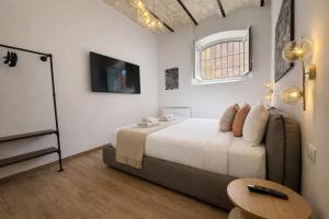 Heart of Rome Iconic Trastevere Stay for 4 guests