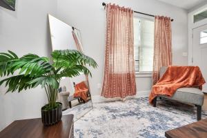 Comfortable Houston Stay