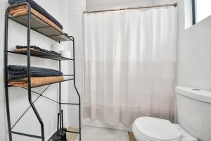 Comfortable Houston Stay