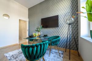 Olive Apartment by Cracovia Prime
