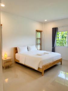 Lilly Pool Villa near Krabi Airport with Free Airport Shuttle