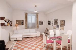 Bright flat for 5, metro 7 min, Appia Antica