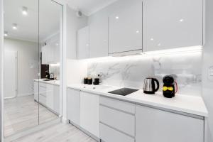 Urban Apartments - Mennica Residence - Great Location&171