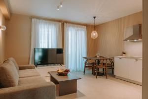 Smart Suites Sivota