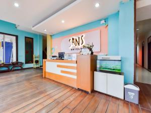 Sans Hotel Zam-Zam Syariah Palangkaraya