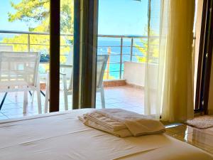 Alba Mare Kallithea