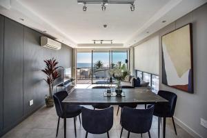 Sea Views 3 bed - The Fairmont - Sea Point BantryBay