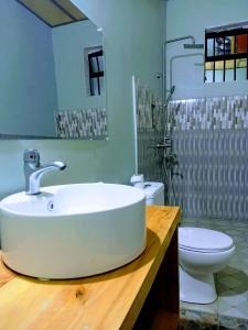 Anapa Lodge and Camp