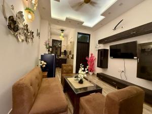 The Comfort Cove 1BHK Near IGI AirPort & Yashobhoomi