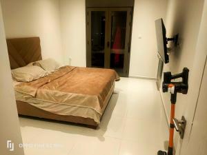 Chic equipped two-bedroom apartment in Gambetta Secure residence