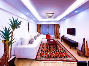 THE EMERALD STONE - Rooftop Swimming Pool & Lounge, Gym, Games room, Office Space, 270 Cafè - WESTLANDS