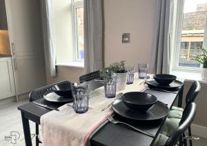 Hanley, Stoke - Modern Spacious Apartments by PolkaStays