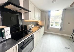Hanley, Stoke - Modern Spacious Apartments by PolkaStays