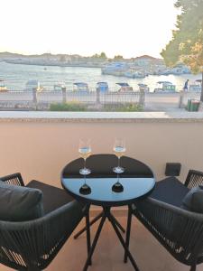 Sunset Aura Seafront Apartment in Zadar