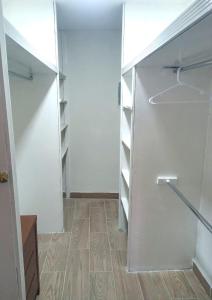 Bonito y céntrico departamento con cochera cerrada