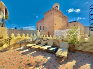 Family Riad with Pool, 1 Min to Jamaa el-Fna