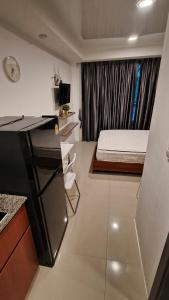 Compact studio MAIKHAO