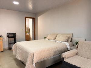 Casa de huéspedes privada con Wifi gratis cerca de IPS Ingavi, UNA y Biggie