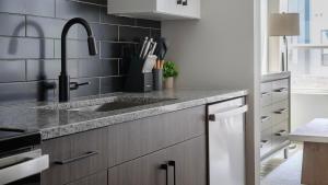 Landing Apartment - Vibe at Echo Street West