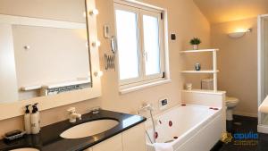 La Dimora delle Vigne by Apulia Accommodation