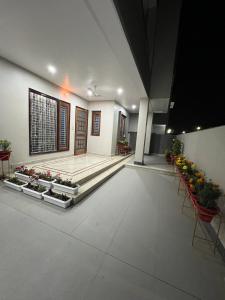 Spacious & Cozy 2BHK Home