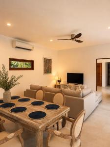 Villa Palm Sip Sam