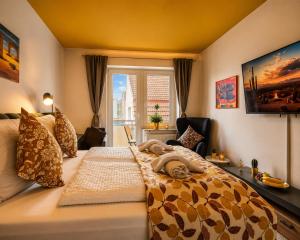 NUJU Rentals - 4-Zimmer, 10 Gäste, Wintergarten & Terrasse & Parkplatz