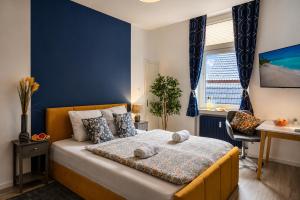 NUJU Rentals - 4-Zimmer, 10 Gäste, Wintergarten & Terrasse & Parkplatz