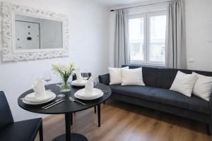 1BR Vatican Apartment, 5 Min Walk to Metro A