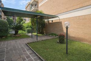 1BR Vatican Apartment, 5 Min Walk to Metro A