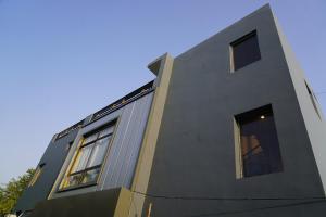 Hotel The Sangha Residency