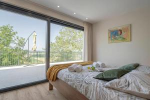 Villa Vinita w Jacuzzi & Sauna near Thermal Spa - Happy Rentals