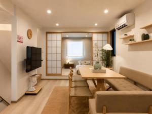 New! Near Station 露華 難波&心斎橋直通 3階建て一棟貸切 最大12名