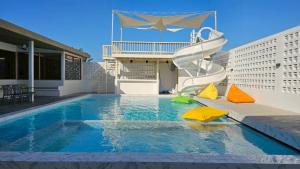 REVANA Poolvilla