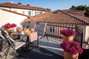 Casa Terrazza in Historic Koper with Sea View - Happy Rentals