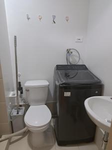 Furnished 2BR Condo-Wifi, Washing, Coffee, Kitchen