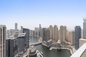 Frank Porter - Dubai Marina Mall Hotel