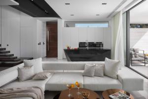 Exclusive Villa Calma I - heated pool&spa sea view